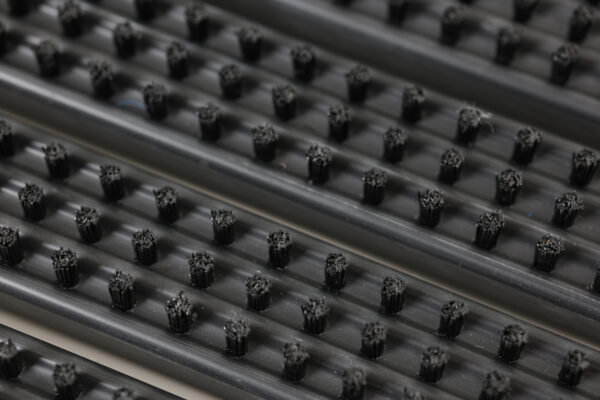 Borstelmat zwart met aluminium - Afbeelding 4